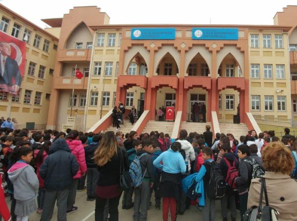 Lala Şahinpaşa Ortaokulu Fotoğrafı